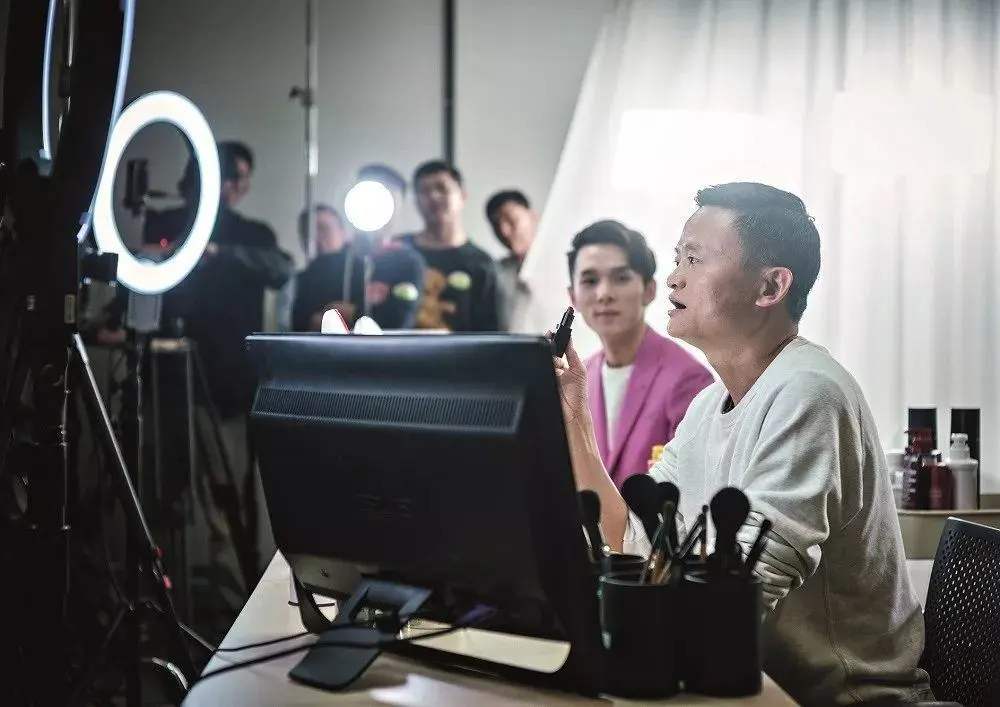 直播带货全网最低价虚假宣传_ks低价下单平台-免费涨10000粉丝网站-快手涨粉丝_直播带货价格战原因